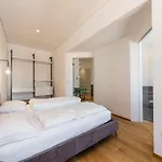 Cooper L Cooper Apartment *