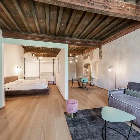 Cooper L Cooper Bolzano