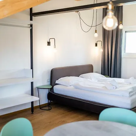 Cooper L Cooper Apartamento Bozen