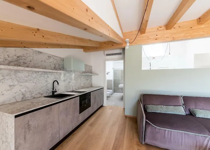 Cooper L Cooper * Bolzano