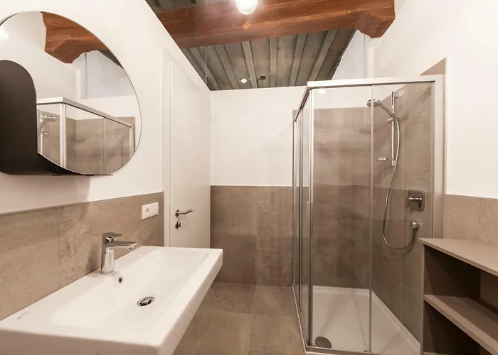 Cooper L Cooper Bolzano