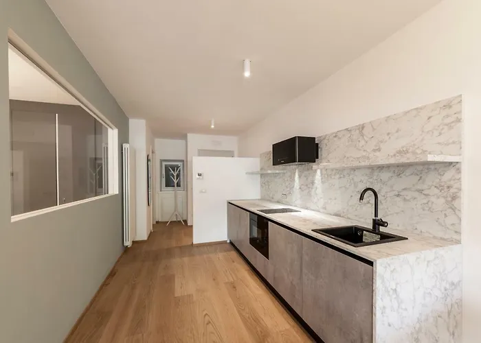 Cooper L Cooper Апартаменты Больцано